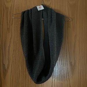 Brand new infinity scarf